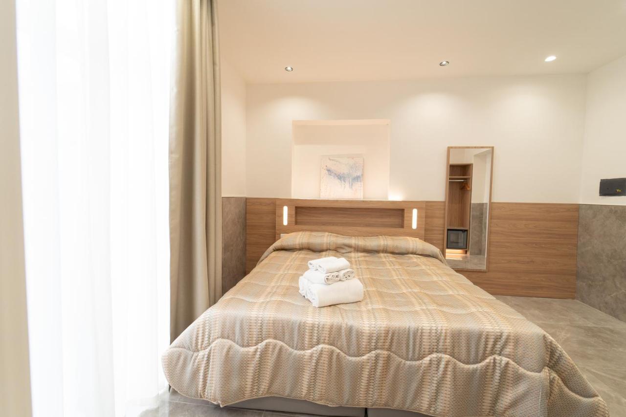 Hg Boutique Toledo, Napoli Centro, By Clapa Group Hotel Exterior photo